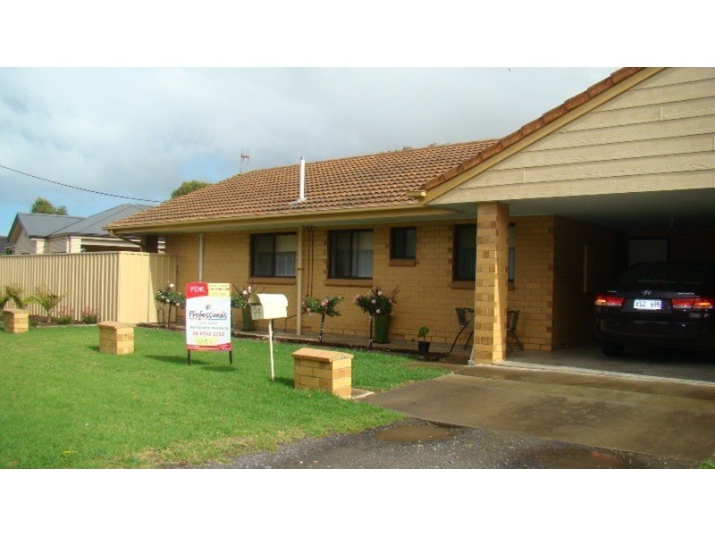 2/106 Bay Road, Encounter Bay SA 5211