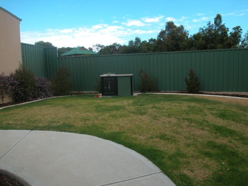 14/2 Solway Crescent, Encounter Bay SA 5211