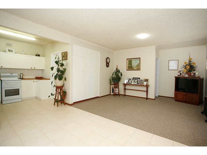 2/30 Kingsford Street, Victor Harbor SA 5211