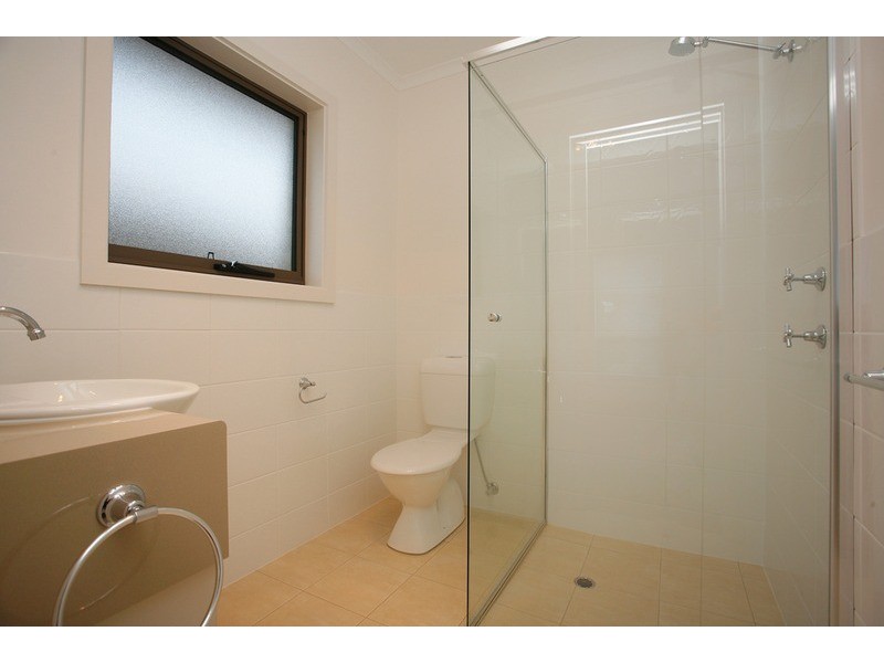 Villas 2 & 5/18-22 Leworthy Street, Victor Harbor SA 5211