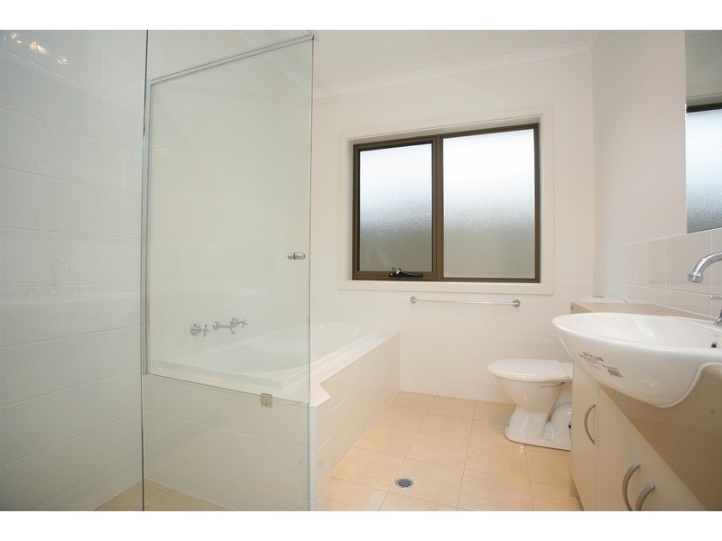 Villas 2 & 5/18-22 Leworthy Street, Victor Harbor SA 5211