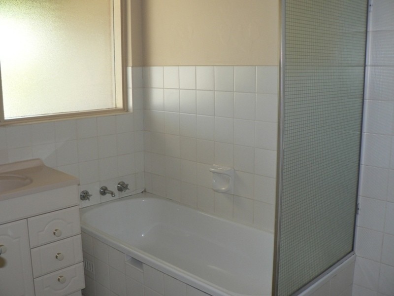 8 Churchill Road, Victor Harbor SA 5211