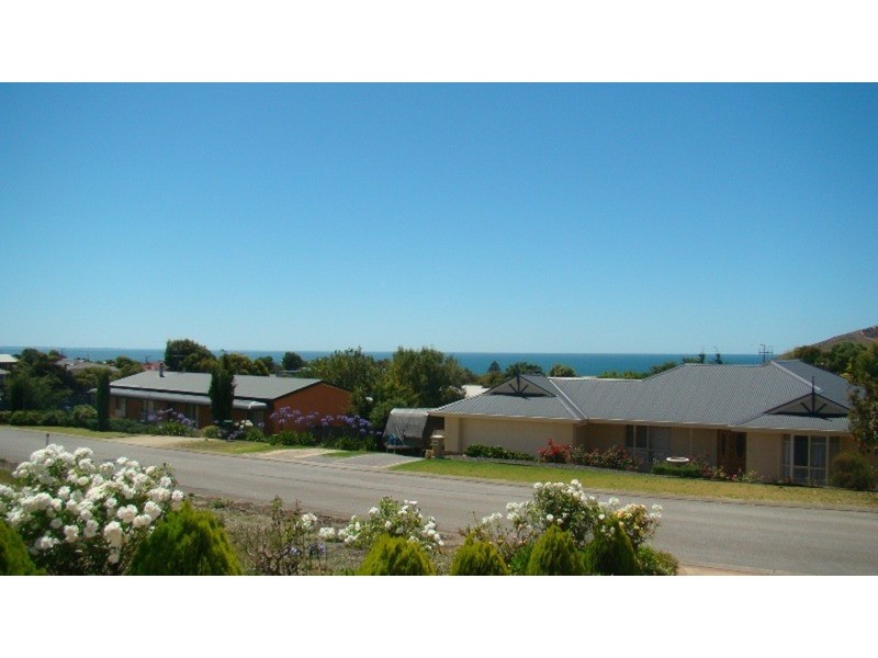 8 Gribble Court, Encounter Bay SA 5211