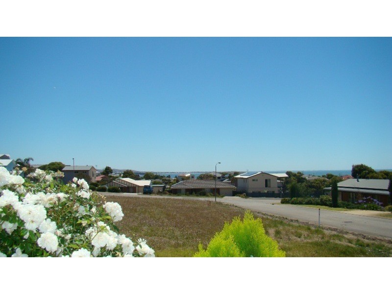 8 Gribble Court, Encounter Bay SA 5211
