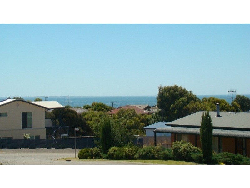 8 Gribble Court, Encounter Bay SA 5211