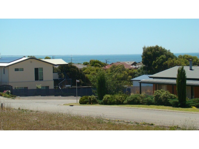 8 Gribble Court, Encounter Bay SA 5211