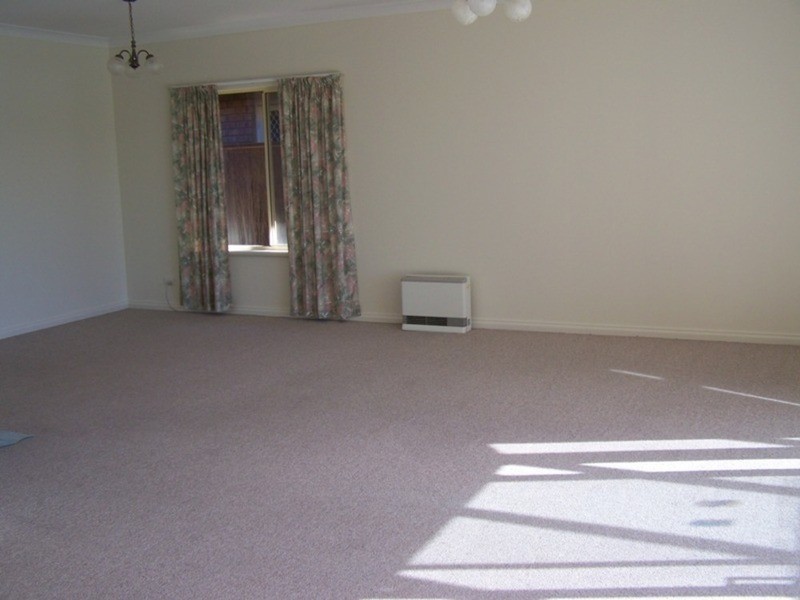 11 Lakeside Circuit, Encounter Bay SA 5211
