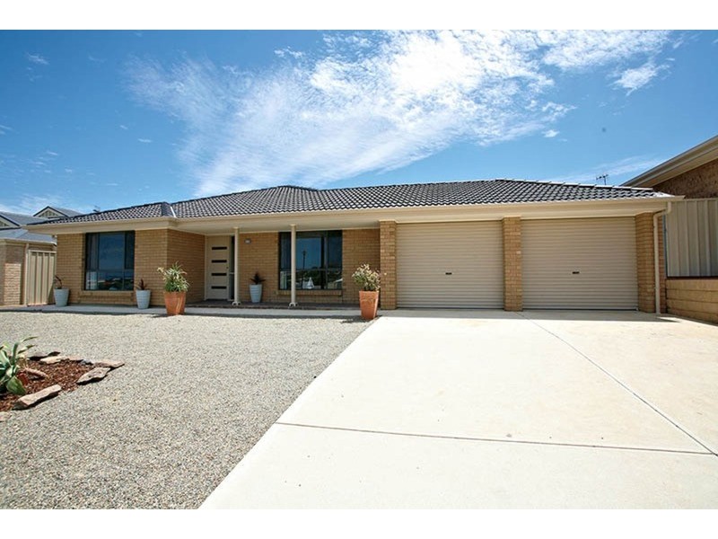 16 Pomery Street, Port Elliot SA 5212