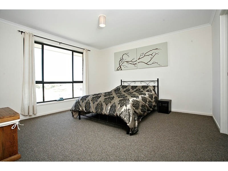 16 Pomery Street, Port Elliot SA 5212