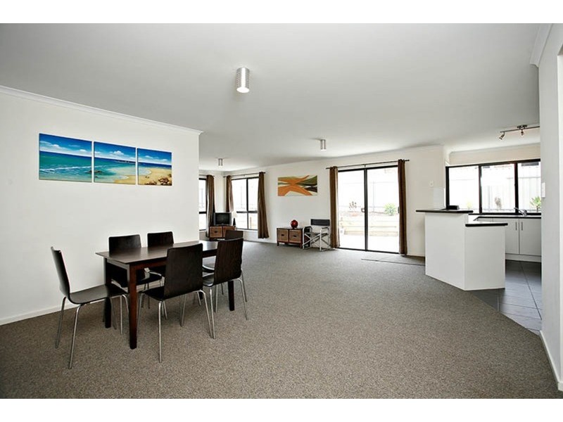 16 Pomery Street, Port Elliot SA 5212