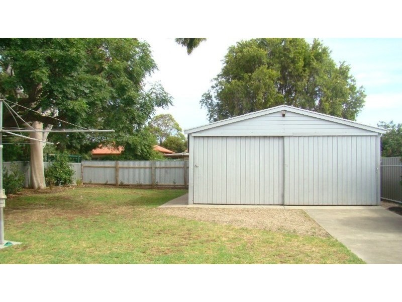 19 Sturt Street, Victor Harbor SA 5211