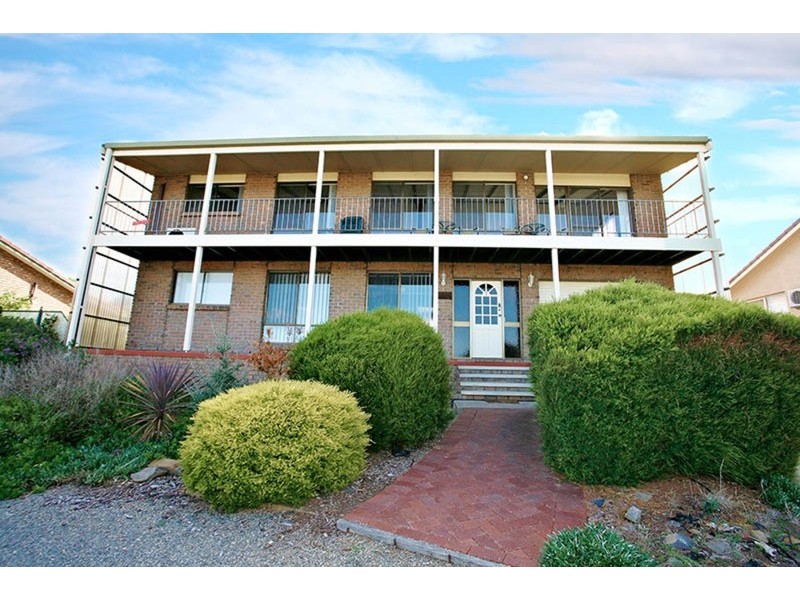 9 Norma Crescent, Encounter Bay SA 5211