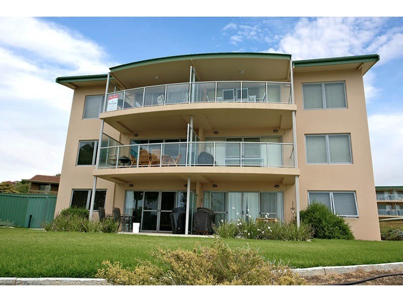 4/2 Solway Crescent, Encounter Bay SA 5211