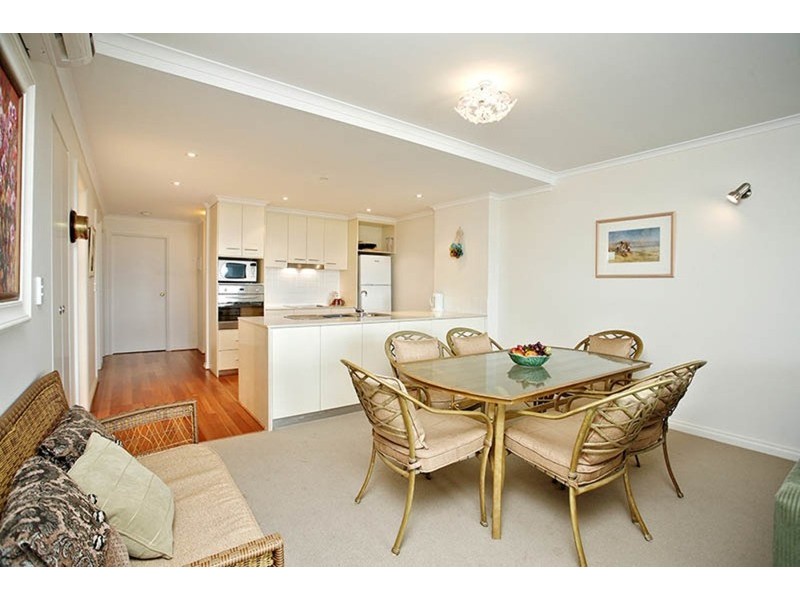 4/2 Solway Crescent, Encounter Bay SA 5211