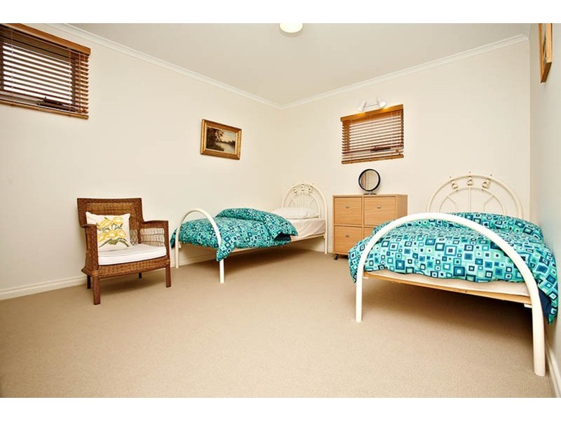 4/2 Solway Crescent, Encounter Bay SA 5211