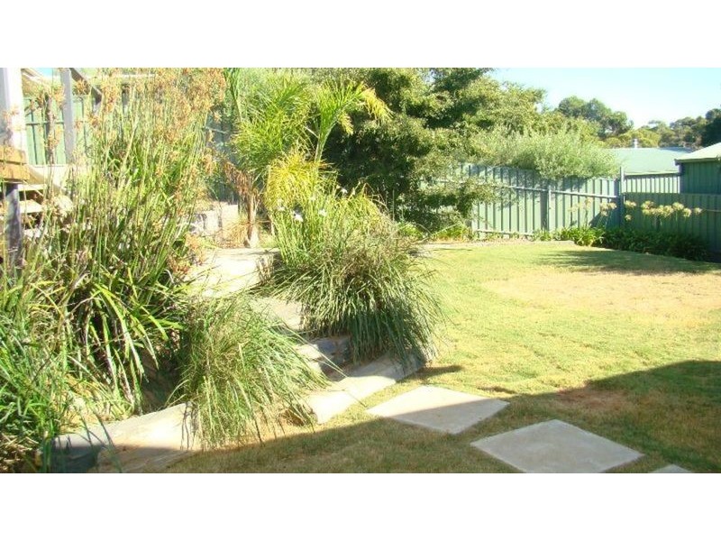 4 Gare Court, Victor Harbor SA 5211