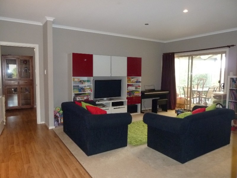 4 Gare Court, Victor Harbor SA 5211