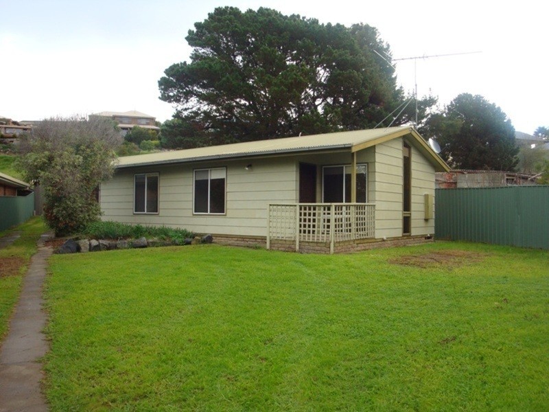25 Higgins Street, Encounter Bay SA 5211