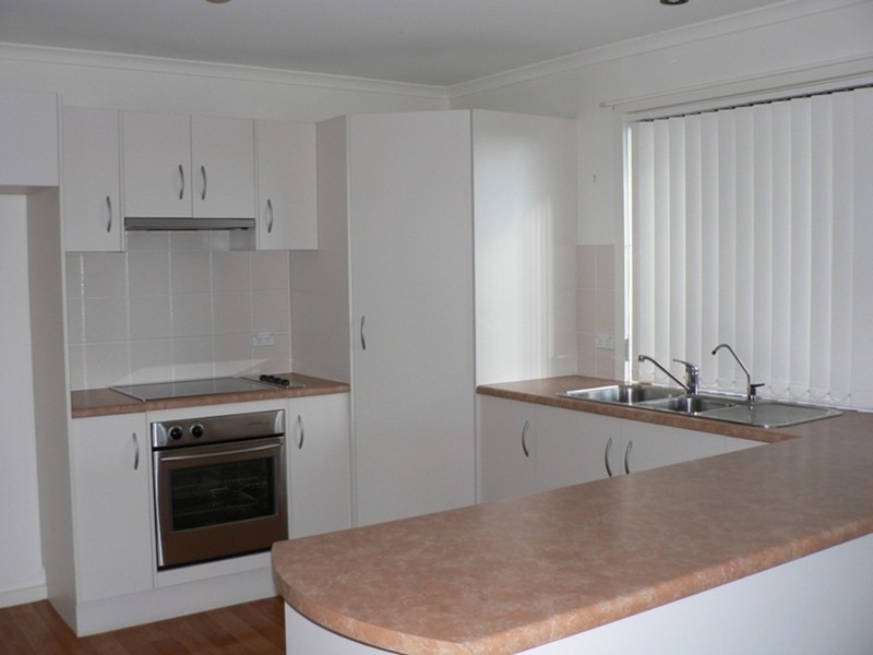 5 Palm Court, Mccracken SA 5211