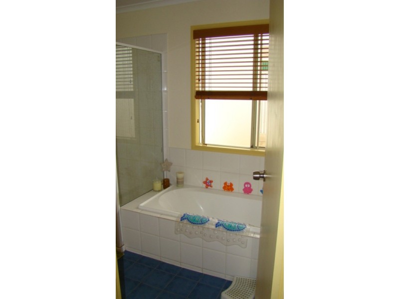 4 Pollard Court, Encounter Bay SA 5211