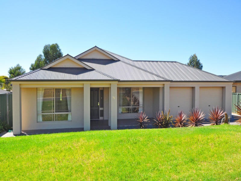 15 Jasmin Drive, Victor Harbor SA 5211