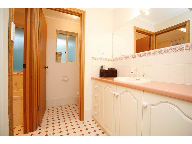 3 Gare Court, Victor Harbor SA 5211