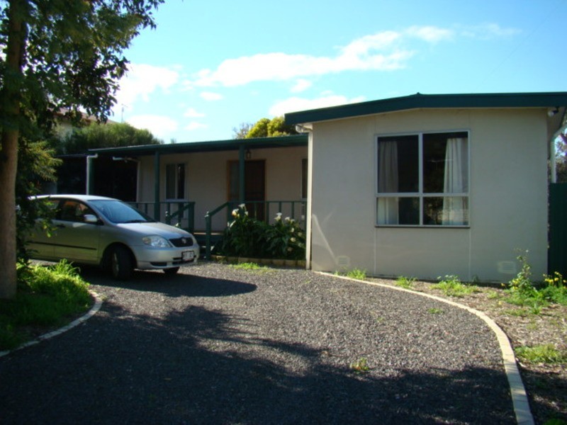 26 Higgins Street, Encounter Bay SA 5211