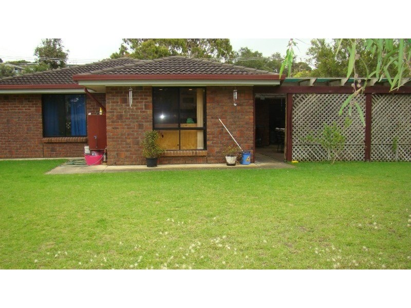 4 Lord Hobart Crescent, Encounter Bay SA 5211