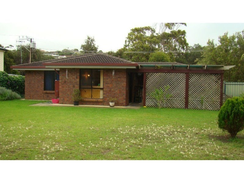 4 Lord Hobart Crescent, Encounter Bay SA 5211