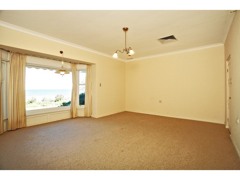 6 Bridge Terrace, Victor Harbor SA 5211