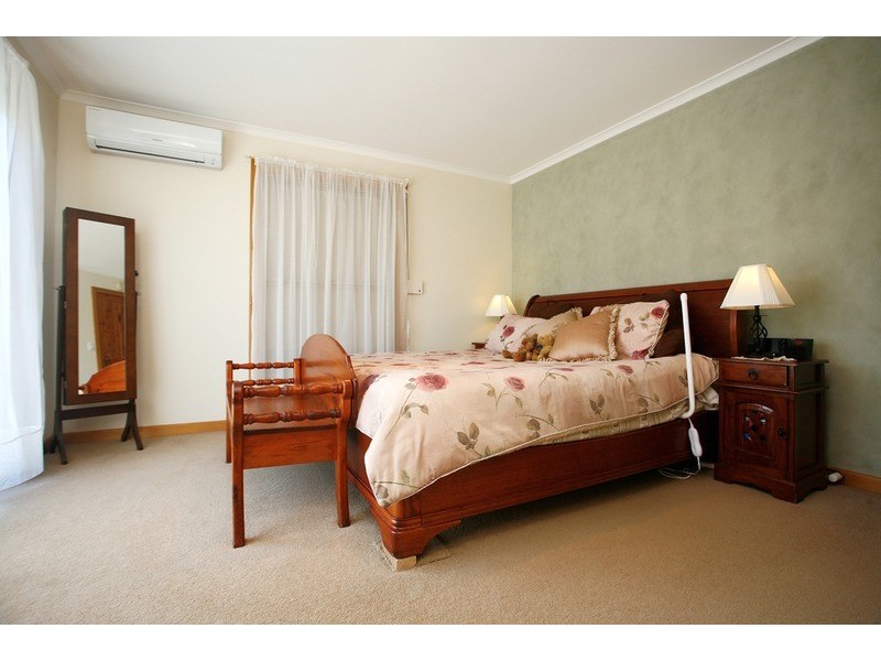 117 Glassenbury Drive, Encounter Bay SA 5211