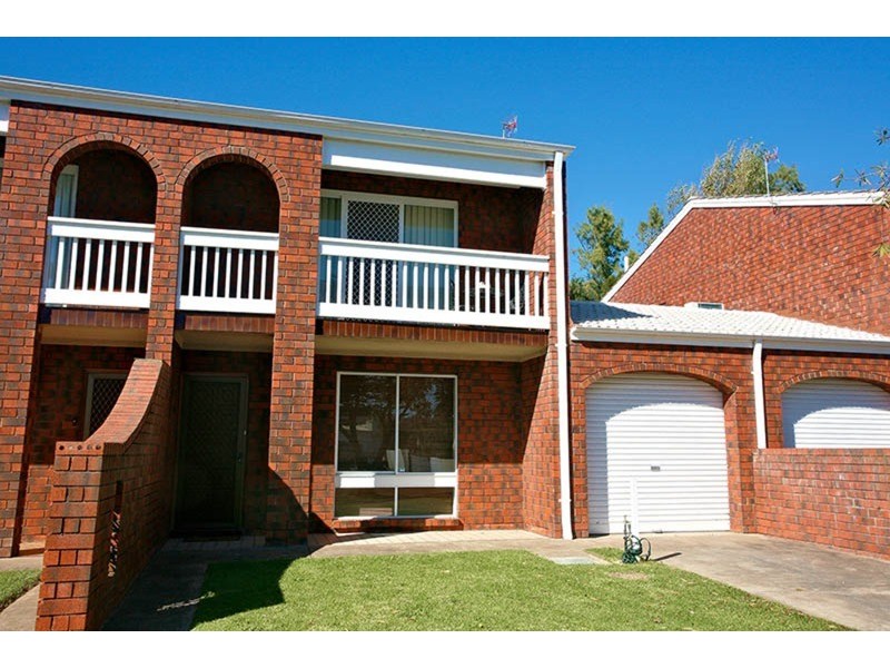 6/8 Newland Street, Victor Harbor SA 5211