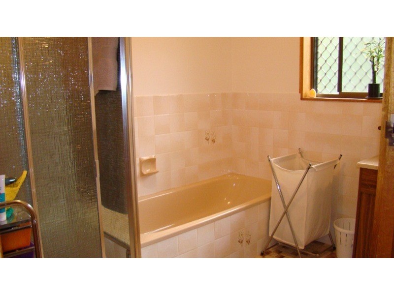 8 Heath (Cnr Dwiar Rd) Street, Victor Harbor SA 5211