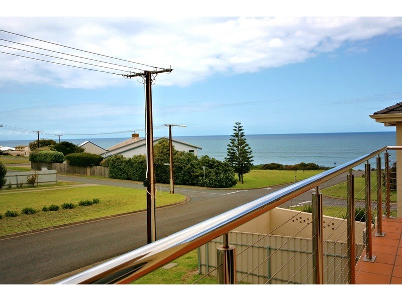 3 First Avenue, Hayborough SA 5211