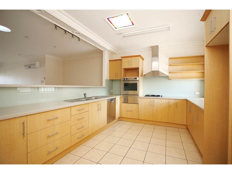 31 Victoria  Street, Victor Harbor SA 5211