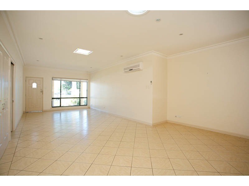 31 Victoria  Street, Victor Harbor SA 5211