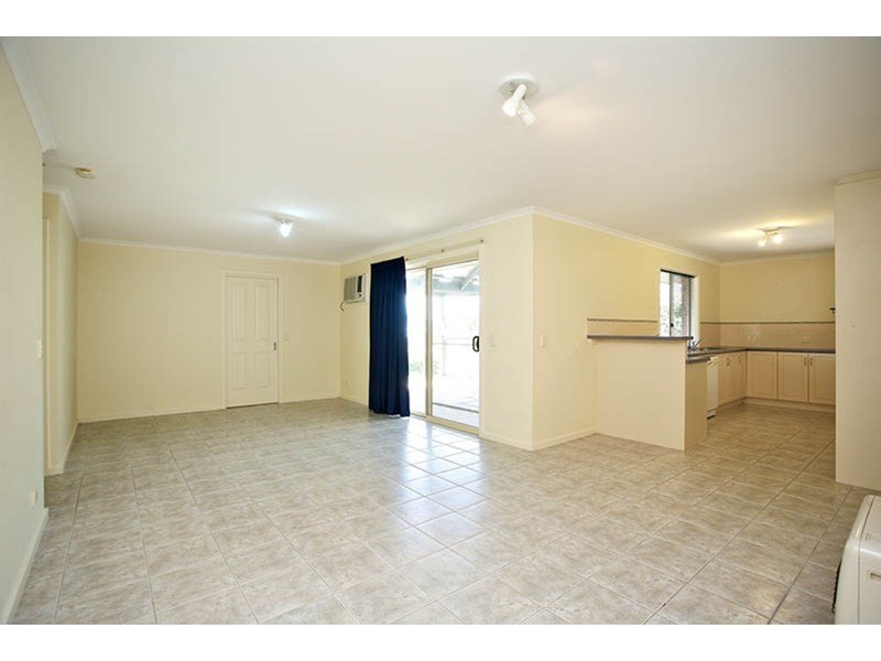 10 Laurie Avenue, Encounter Bay SA 5211