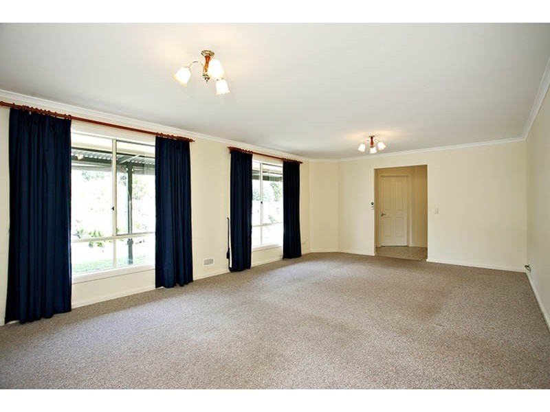 10 Laurie Avenue, Encounter Bay SA 5211