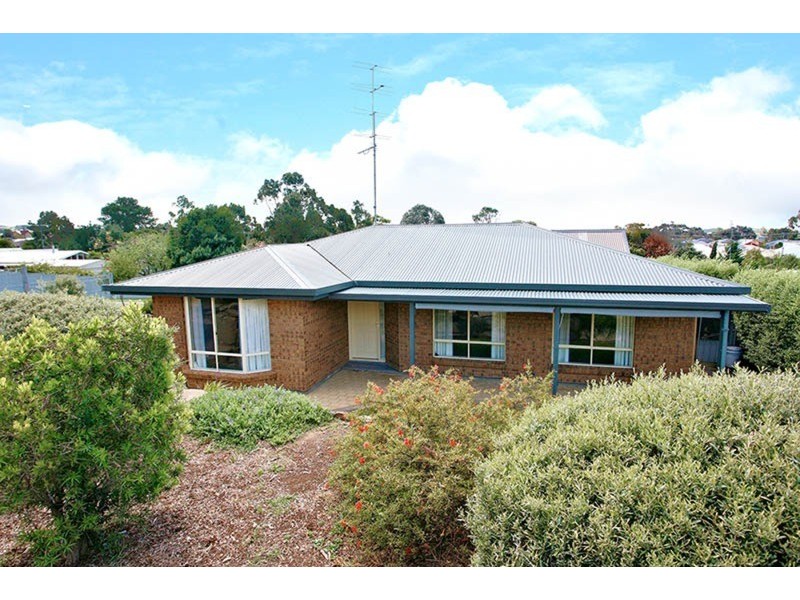 10 Laurie Avenue, Encounter Bay SA 5211