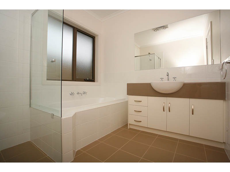 Villas 2 & 4/18-22 Leworthy  Street, Victor Harbor SA 5211