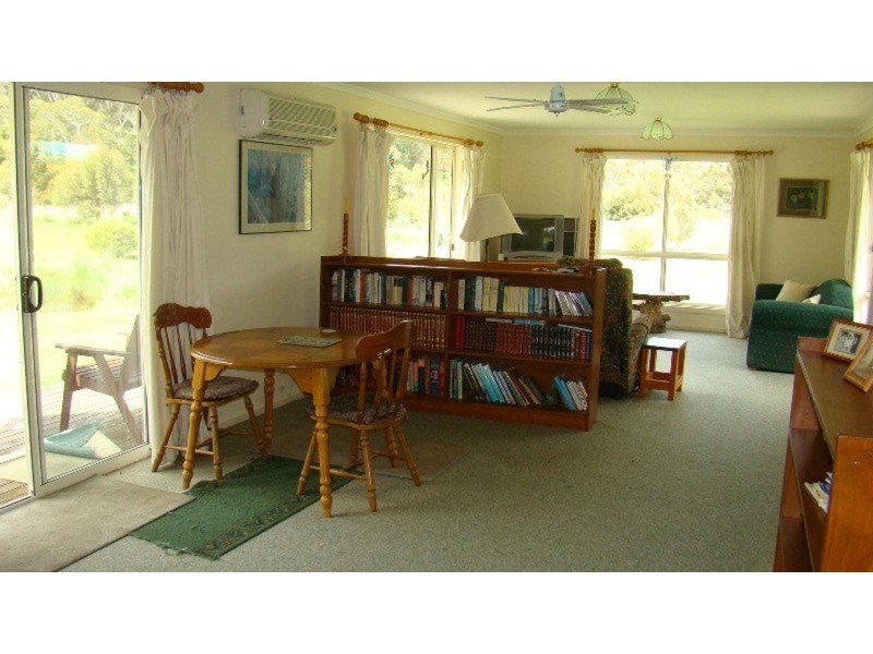 30 Stock  Road, Victor Harbor SA 5211