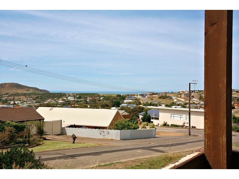 55 Rumbelow Street, Encounter Bay SA 5211