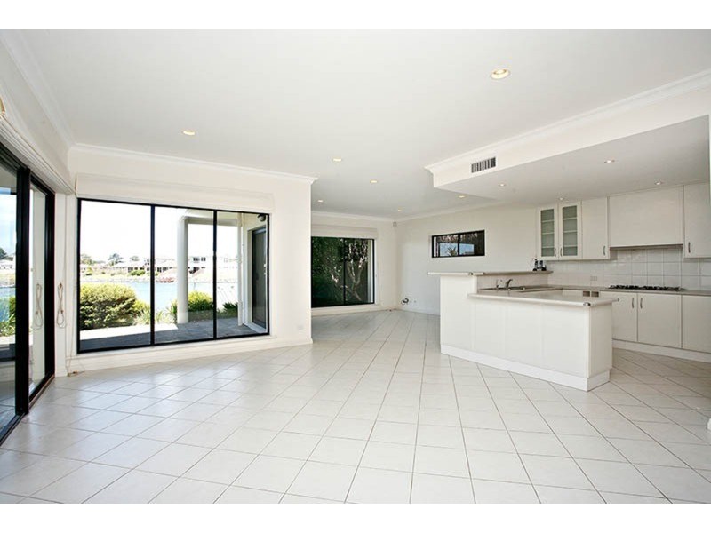 93 Matthew Flinders Drive, Encounter Bay SA 5211