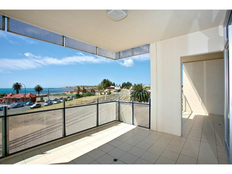 305/162 Hindmarsh  Road, Victor Harbor SA 5211