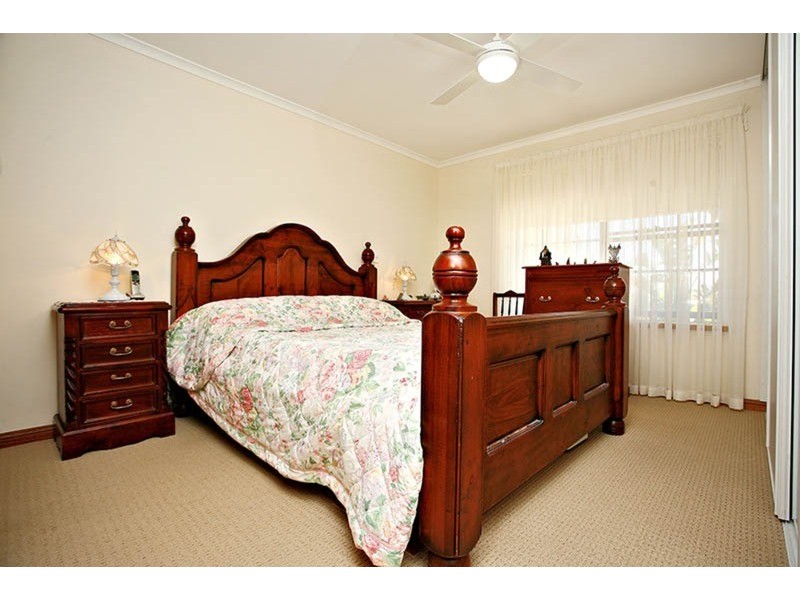 120 Canterbury Road, Victor Harbor SA 5211