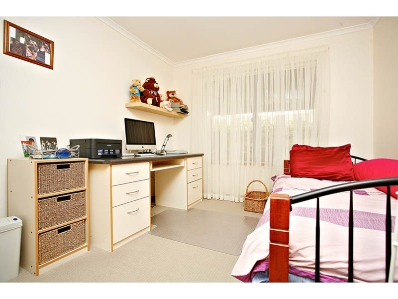 120 Canterbury Road, Victor Harbor SA 5211