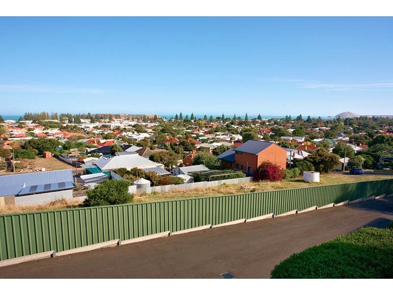 2/6 O’Leary Street, Victor Harbor SA 5211