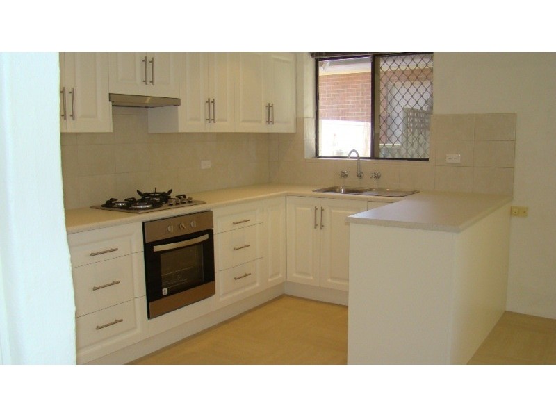 4/4 Graham  Street, Victor Harbor SA 5211