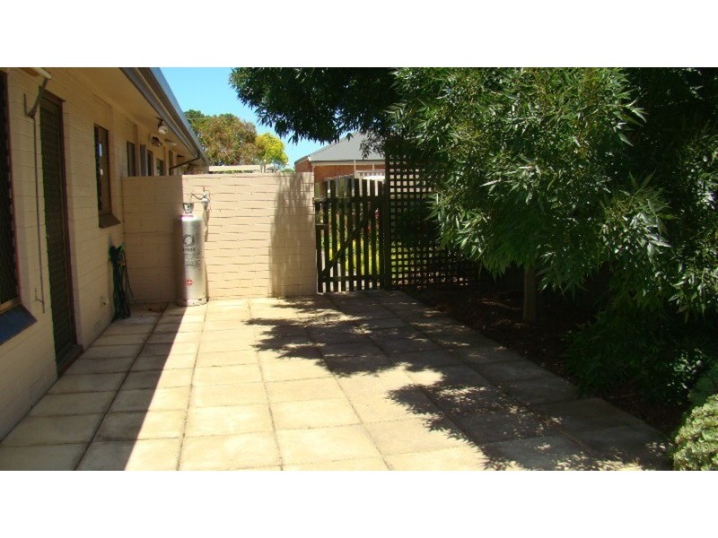4/4 Graham  Street, Victor Harbor SA 5211