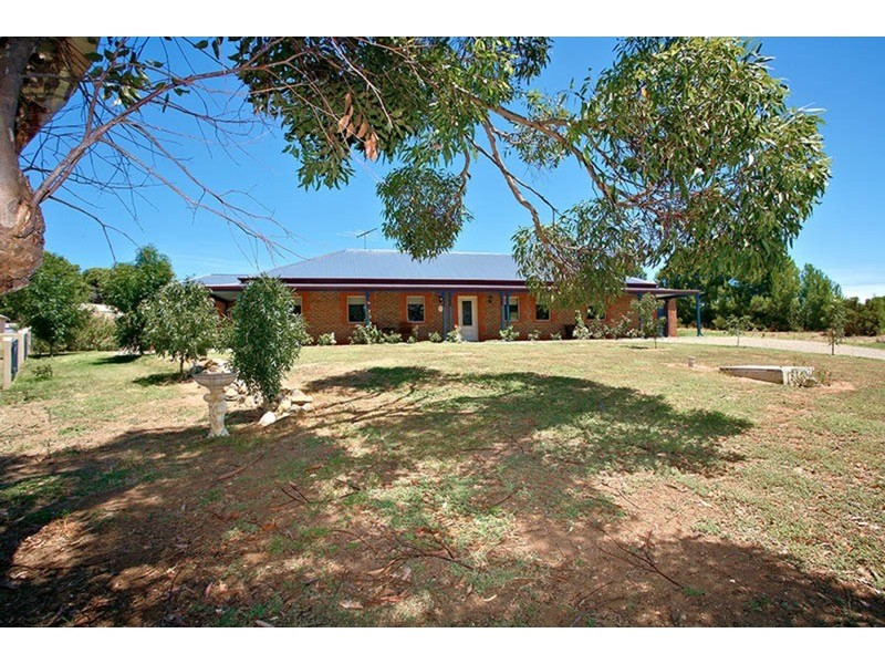 22 Batson Parade, Hindmarsh Island SA 5214